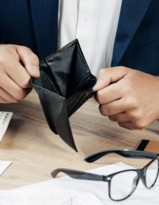 Mato Grosso tem 43,8% da população inadimplente; dívidas somam R$ 6,26 bilhões