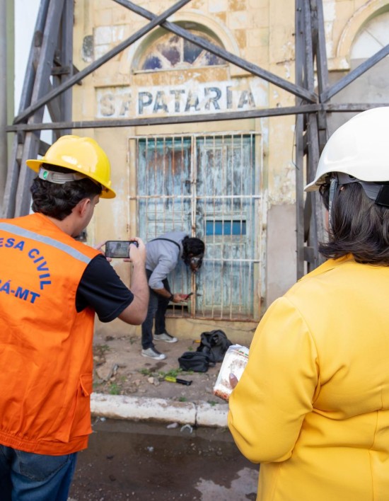 Defesa Civil de Cuiabá faz vistoria em imóvel tombado no centro histórico
