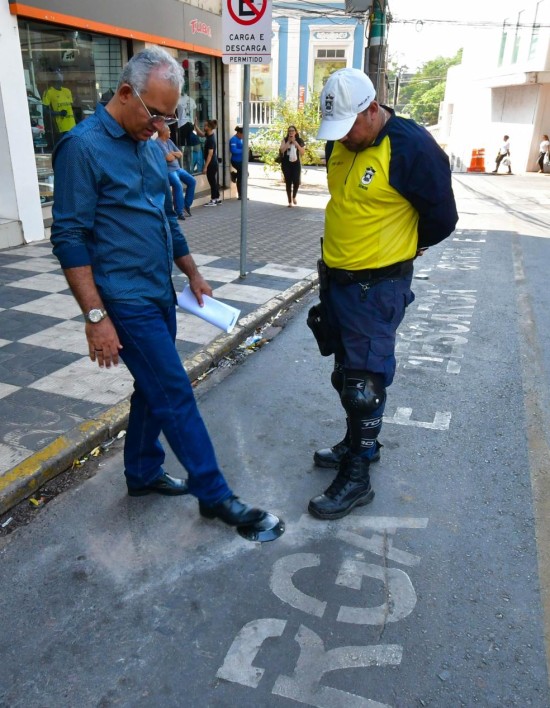 Decreto cria auditoria para analisar contrato do estacionamento rotativo