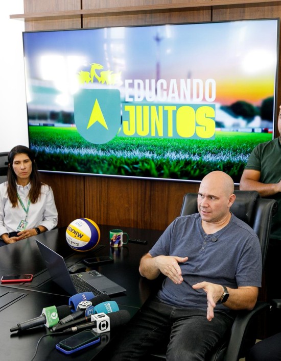 Prefeito anuncia união das secretarias de Educação, Esporte e Cultura