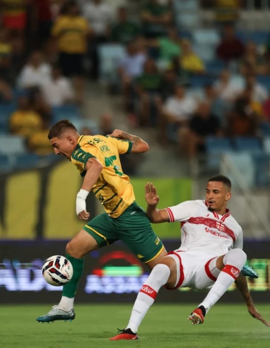 Nos pênalti, Cuiabá vence CRB, encerra jejum e cola no grupo de acesso