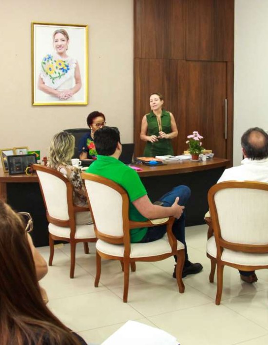 Prefeitura de Várzea Grande esclarece dúvidas dos vereadores sobre fusão de secretarias