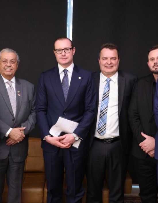 Deputado Max se reúne com o Ministro do STF, Cristiano Zanin, para tratar sobre a APA das cabeceiras do Rio Cuiabá