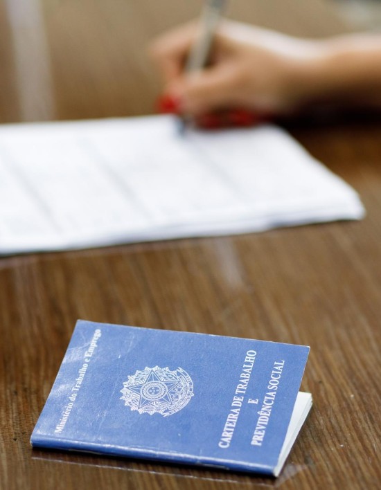 Sine Cuiabá 65 vagas para motorista de caminhão e outras 880 oportunidades