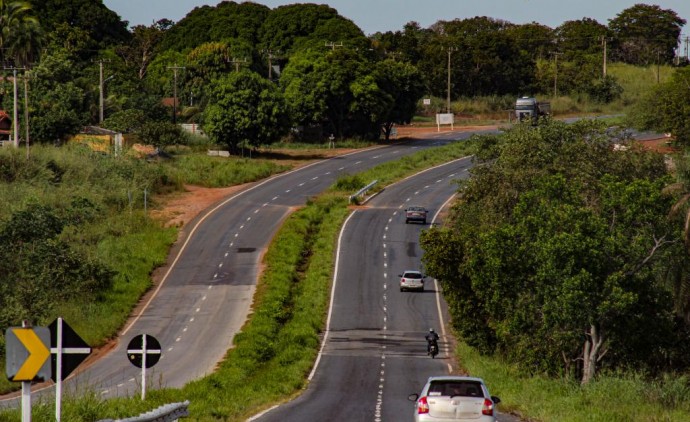 Notícia de MT Política de MT Governo assina ordem de serviço para revitalização da MT-040