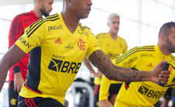 Flamengo planeja retorno de Bruno Henrique