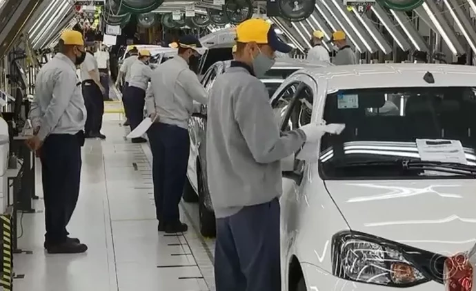Toyota vai suspender produção no Brasil