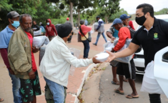 Ação da Prefeitura de Cuiabá vai distribuir cobertores e refeições para famílias carentes