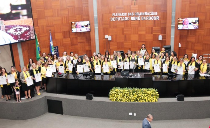 Botelho enaltece empoderamento feminino e homenageia mulheres de negócios da BPW Cuiabá