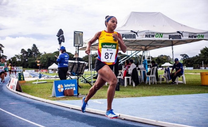 Atletas do programa de bolsa do Governo de MT conquistam medalhas em competição de atletismo