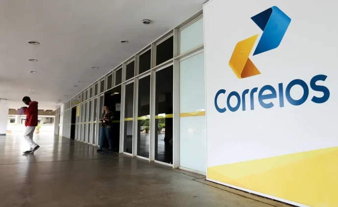 Correios anunciam cargos de nível médio e superior em concurso público