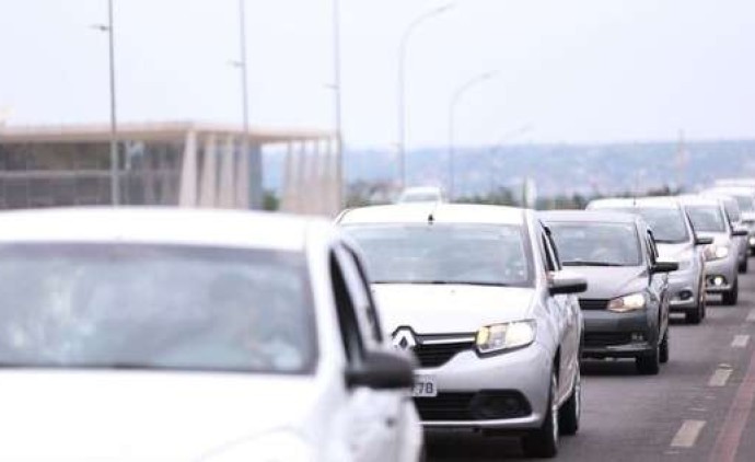 Com Reforma Tributária, compra e venda de carros e imóveis usados entre pessoas físicas não terá imposto