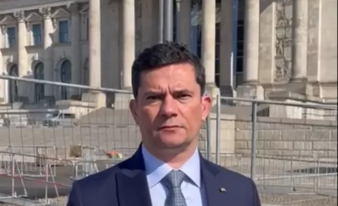 Moro faz viagem de pré-campanha à Alemanha