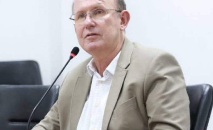 DEPUTADO ESTADUAL CALOS AVALLONE “Quem fala que o governador não sabe fazer política tem que tomar cuidado”. O aviso é do presidente regional do PSDB deputado estadual Carlos Avallone