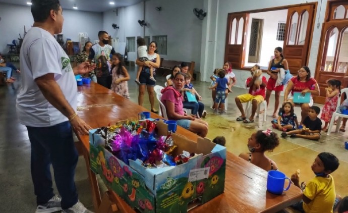 CÂMARA MUNICIPAL DE CUIABÁ Projeto Florescer leva dignidade à crianças carentes de Cuiabá C