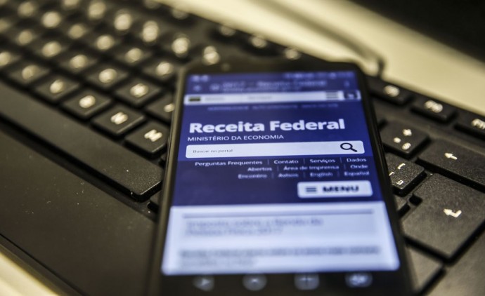 IMPOSTO DE RENDA Declarações do IR entregues superam projeções da Receita Federal