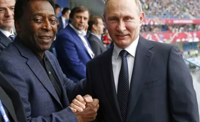 GERRA Pelé pede fim de invasão russa à Ucrânia em carta a Putin