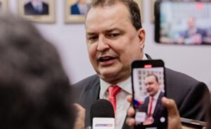 É tempo de mais transparência na comunicação com a sociedade