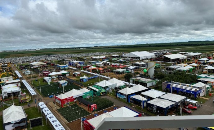 Desenvolve MT impulsiona negócios e estreita parcerias durante o Show Safra 2025