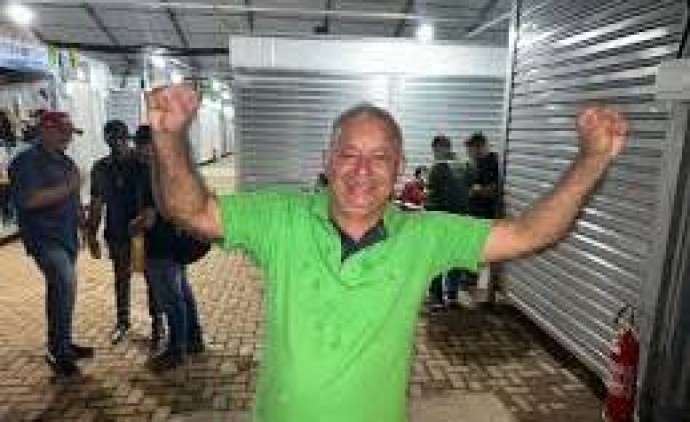 Misael Galvão é reeleito com 70% dos votos para o 11º mandato no Shopping Popular de Cuiabá