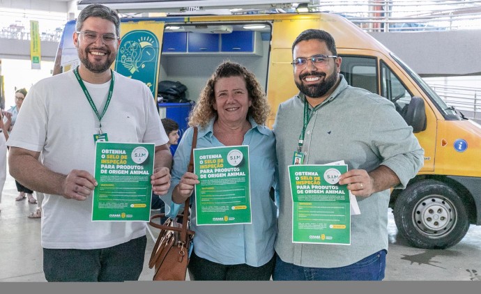 Prefeitura promove orientação inédita no Mercado do Porto