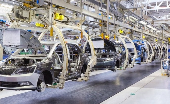 Indústria registra crescimento de 1,8% entre janeiro e maio de 2025