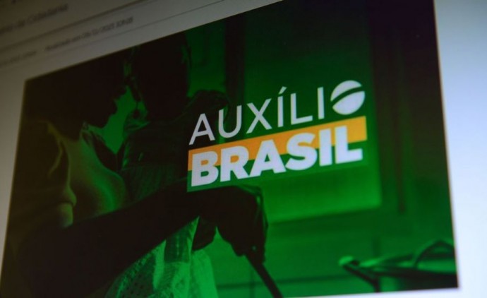 Auxílio Brasil é pago hoje a beneficiários com NIS de final 3