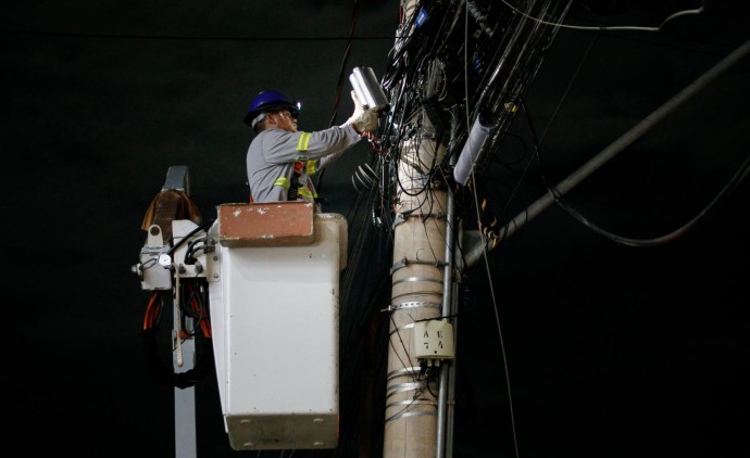 Limpurb faz manutenção de 400 pontos de iluminação em 48h de operação