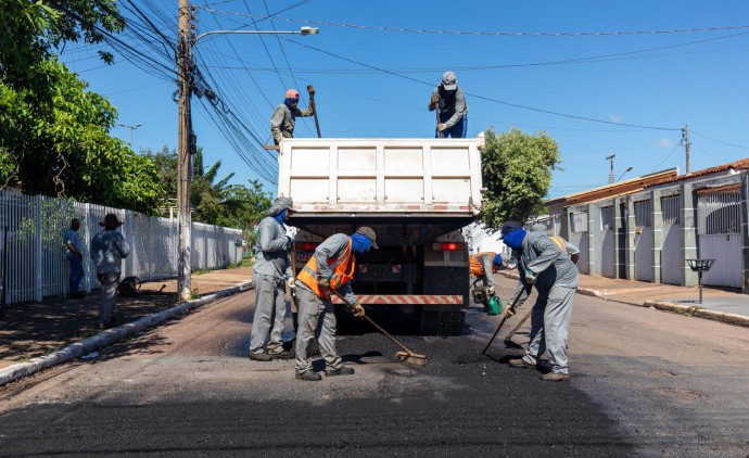Prefeitura intensifica obras de infraestrutura durante período de estiagem em Cuiabá