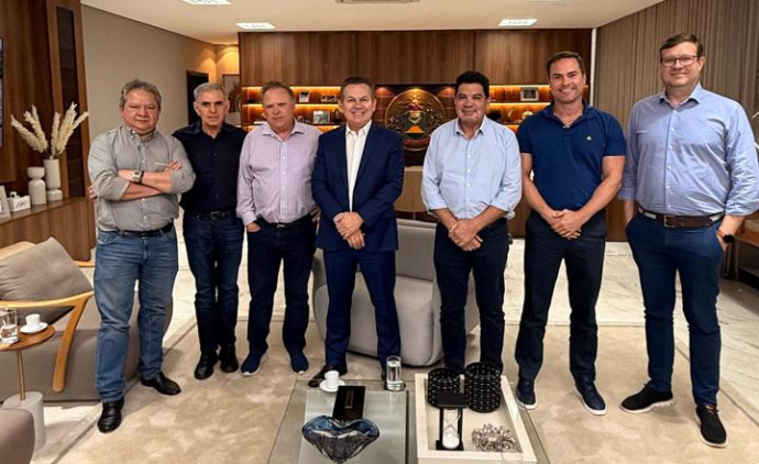 Ao lado do governador, Amaggi e Inpasa anunciam parceria para mais três usinas de etanol em MT