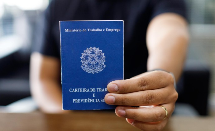 Sine Municipal inicia a semana com recorde de 902 vagas de emprego