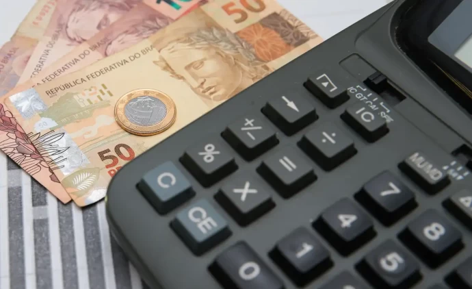 País crescerá 2,4% em 2025, acima da América Latina, diz Banco Mundial
