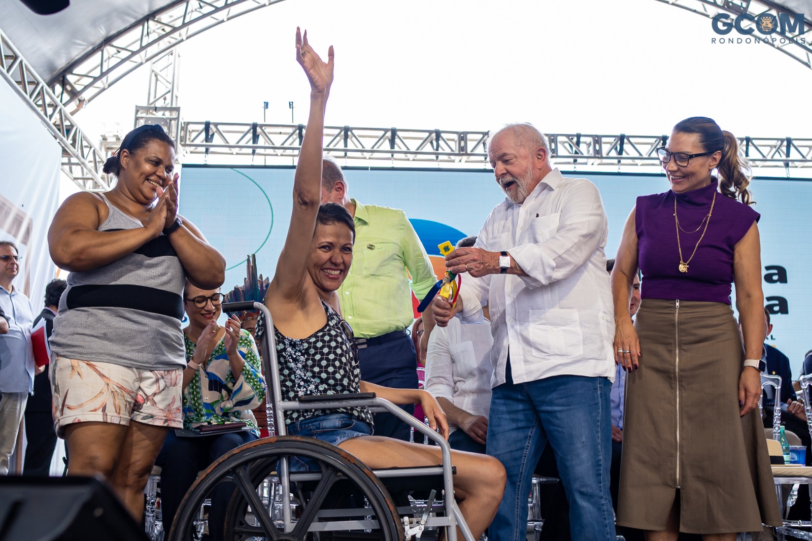 Política MT Lula entrega chaves do Celina Bezerra em evento em Rondonópolis MINHA CASA MINHA VIDA