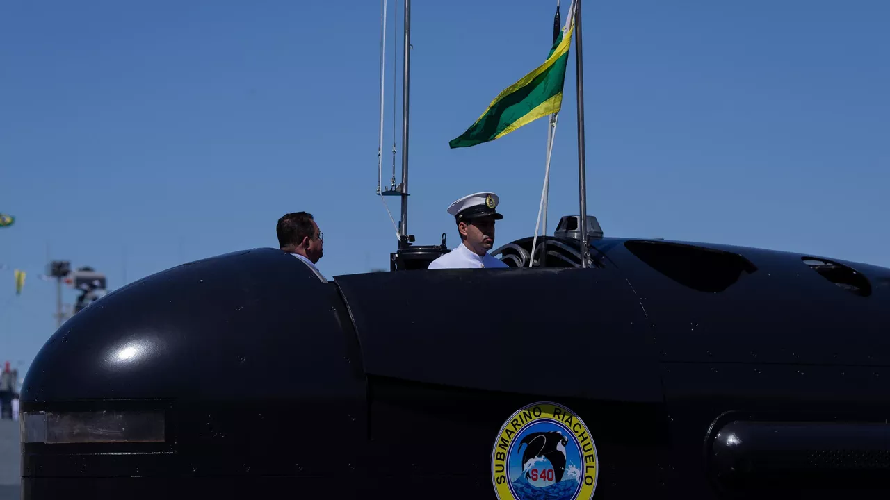 Brasil luta por submarino nuclear próprio