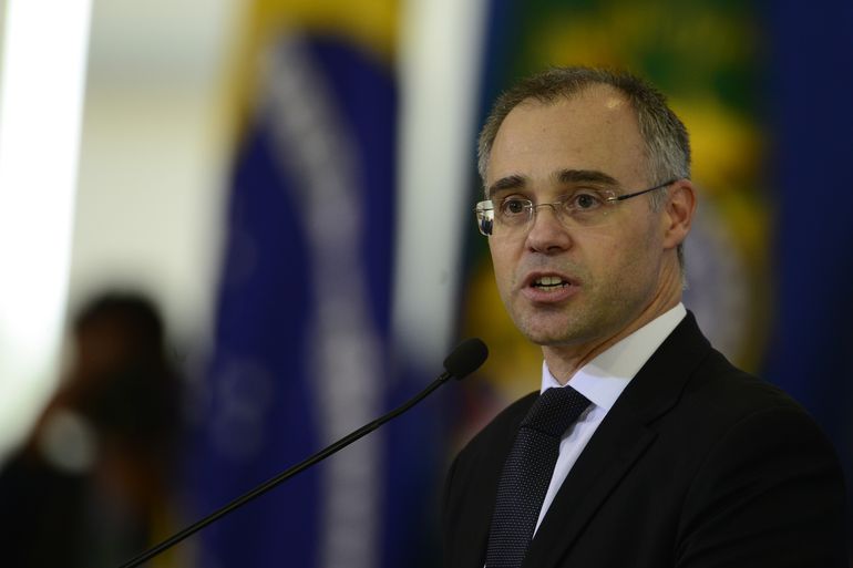 nome que substituirá o ministro Marco Aurélio Mello no Supremo Tribunal Federal (STF) advogado-geral da União, André Mendonça