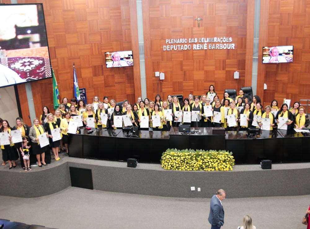 Botelho enaltece empoderamento feminino e homenageia mulheres de negócios da BPW Cuiabá