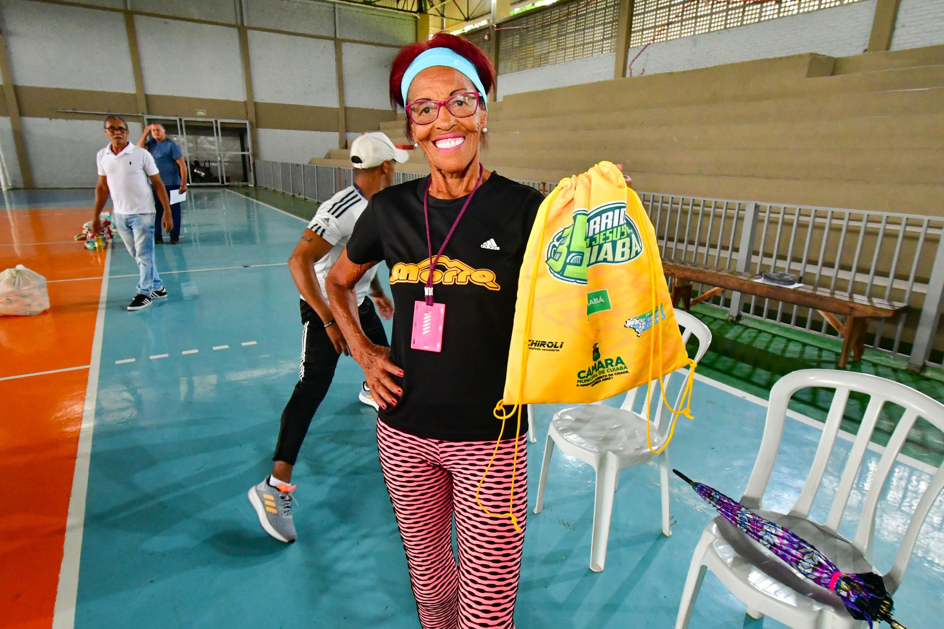 Maria do Carmo, aos 85 anos, já garantiu kit para 35ª Edição da Corrida Pedestre Senhor Bom Jesus de Cuiabá