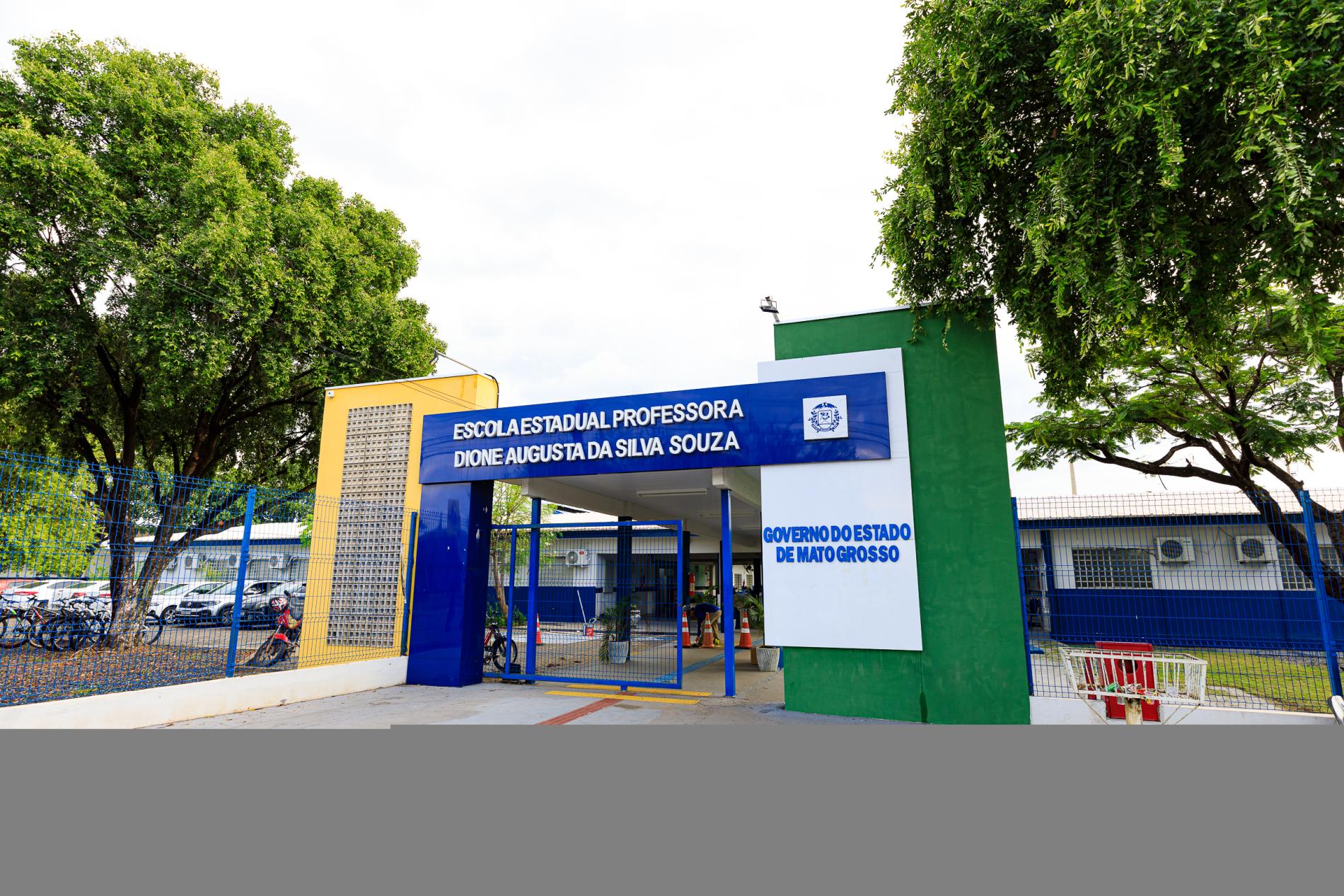 Escolas estaduais em Cuiabá recebem investimentos em infraestrutura e tecnologia