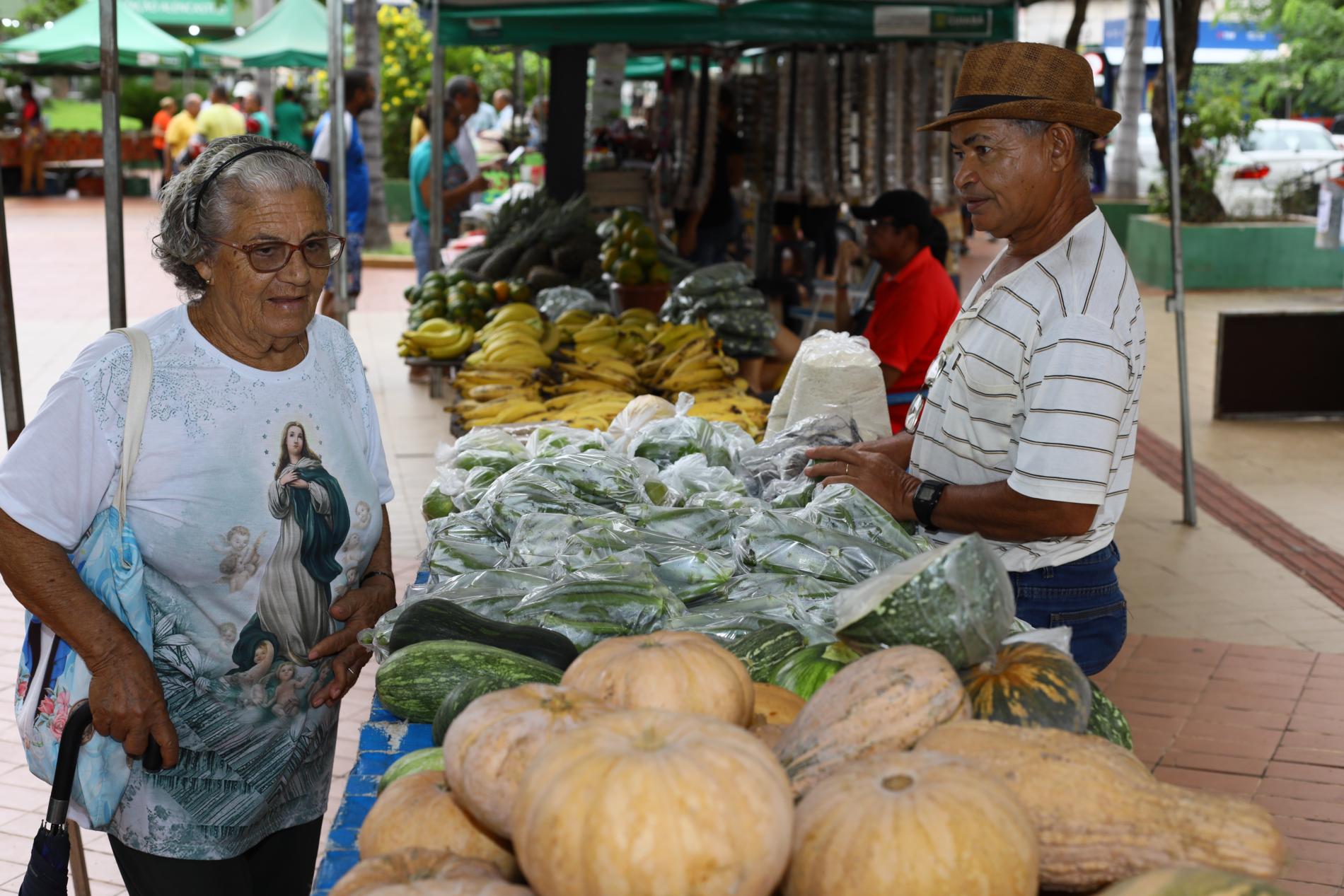 Praça Alencastro recebe 3ª edição da Feira de Produtores de Pequenas Propriedades e Agricultura Familiar nesta quarta-feira (5)