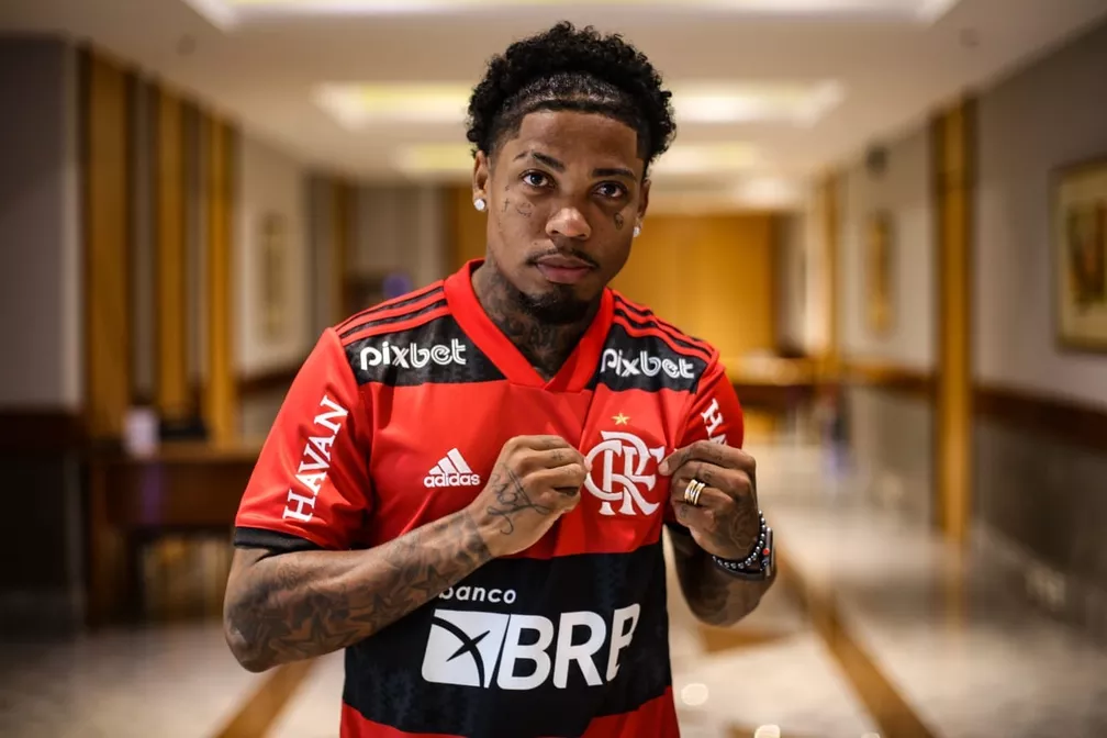 Flamengo anuncia a contratação de Marinho, do Santos