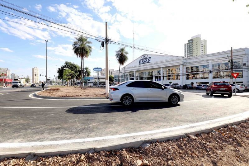 Secretaria de Obras conclui retorno da Av. Historiador Rubens de Mendonça e tráfego é liberado