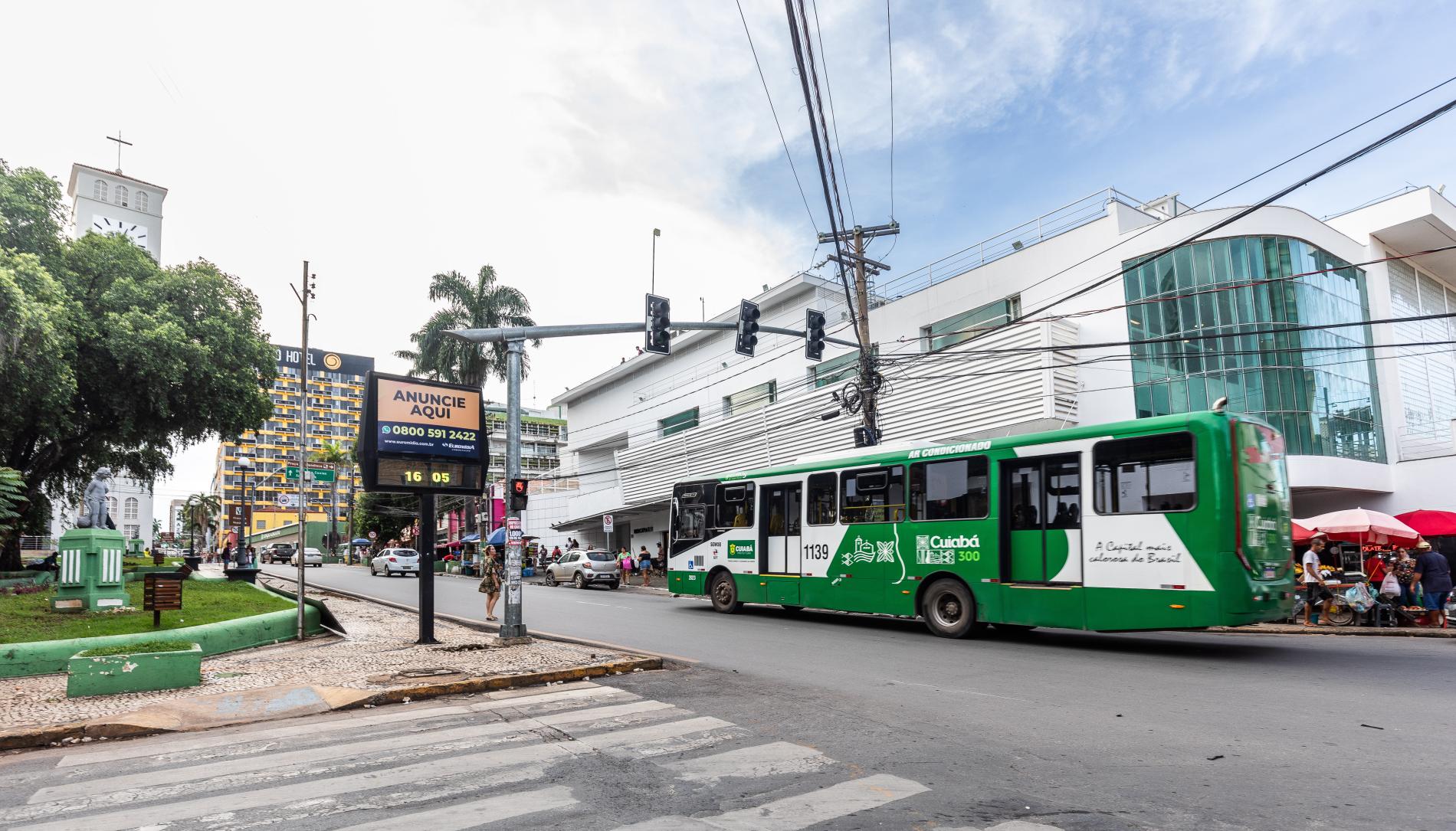 Tarifa zero é aplicada pela primeira vez no domingo após a publicação da Lei