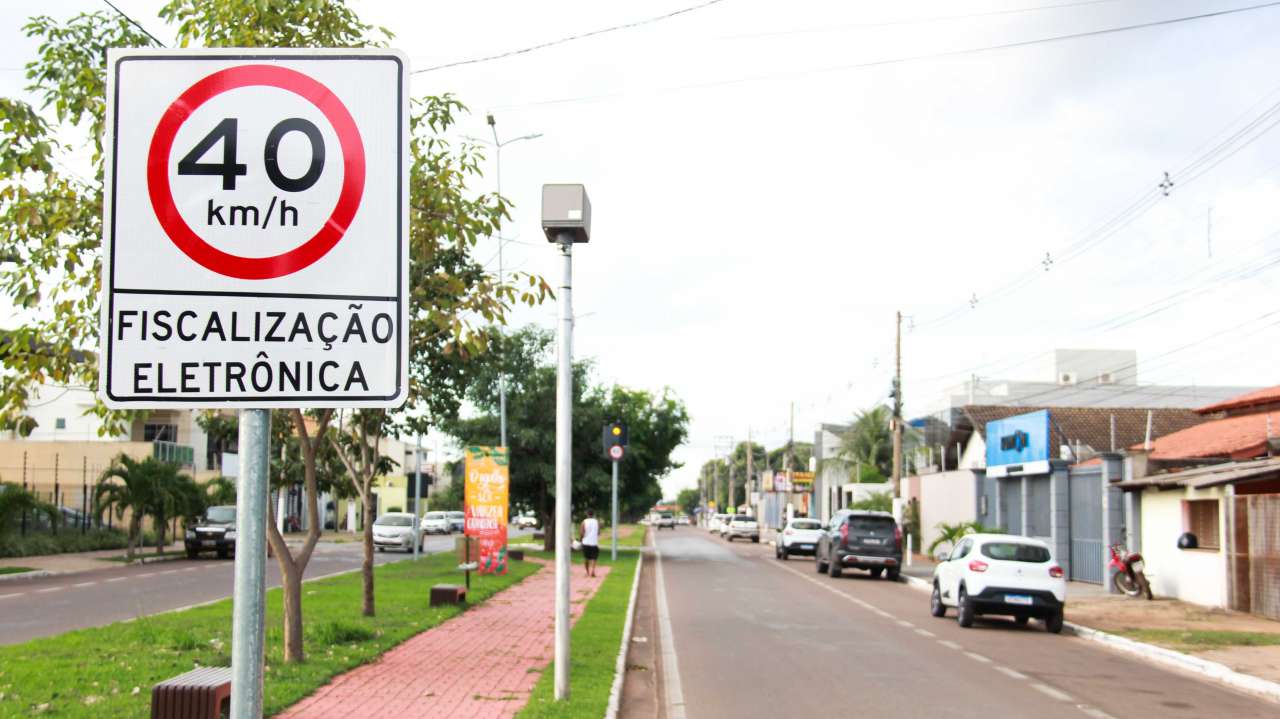 Prefeitura retira 20 radares de monitoramento em dez pontos do Município