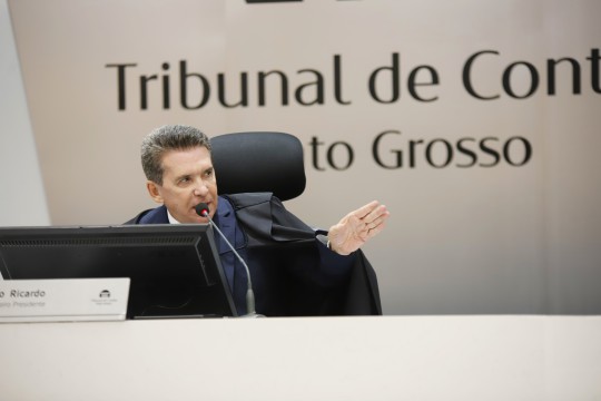TCE-MT dá 15 dias para Governo do Estado explicar situação dos consignados e anuncia auditoria