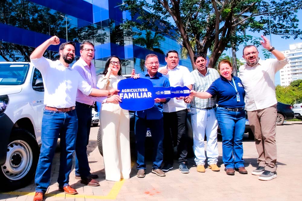 Vale de São Domingos recebe caminhonete por meio de indicação do deputado Eduardo Botelho