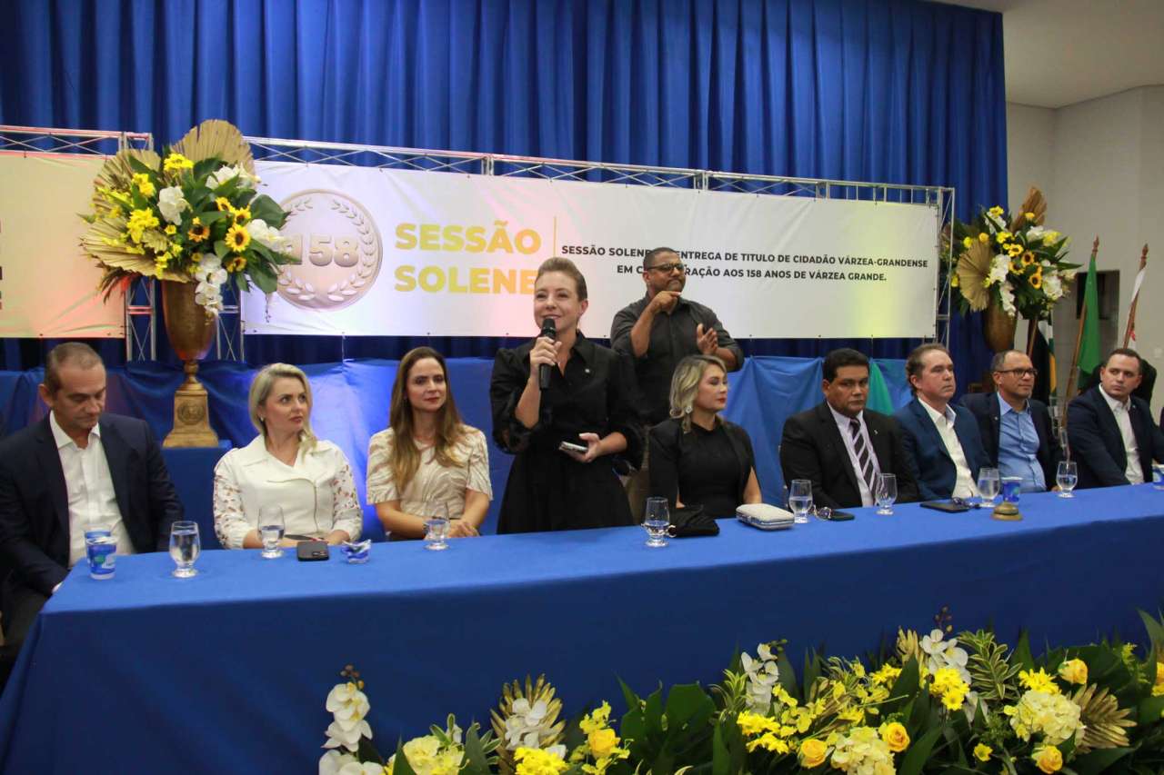 “Somos gigantes e vamos crescer ainda mais”, afirma Flávia Moretti em sessão solene da Câmara