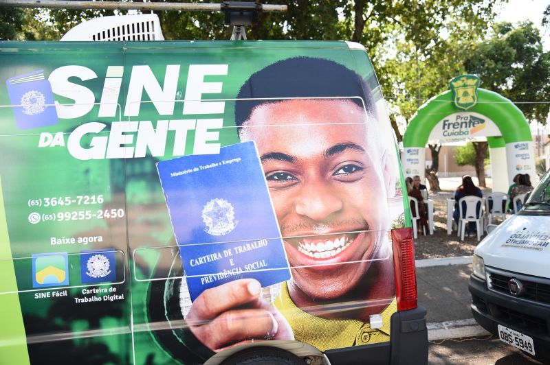 Sine da Gente: van leva atendimento aos moradores do bairro Altos da Glória