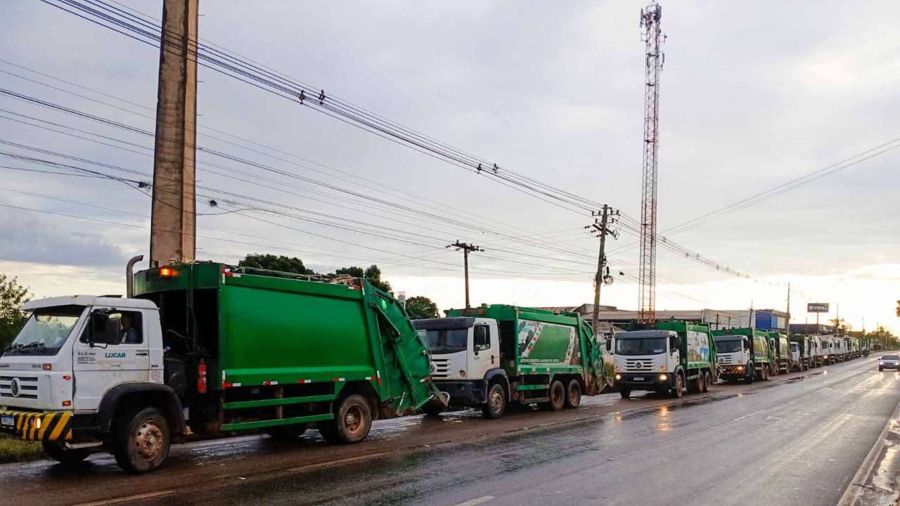 Mutirão especial de limpeza urbana recolhe mais de 100 t de lixo doméstico