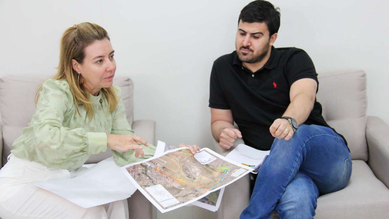 Prefeita recebe deputado federal Emanuelzinho e pede apoio para destravar recursos