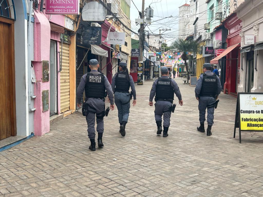 Nunca me senti tão segura no Centro de Cuiabá, diz comerciante sobre o reforço do policiamento